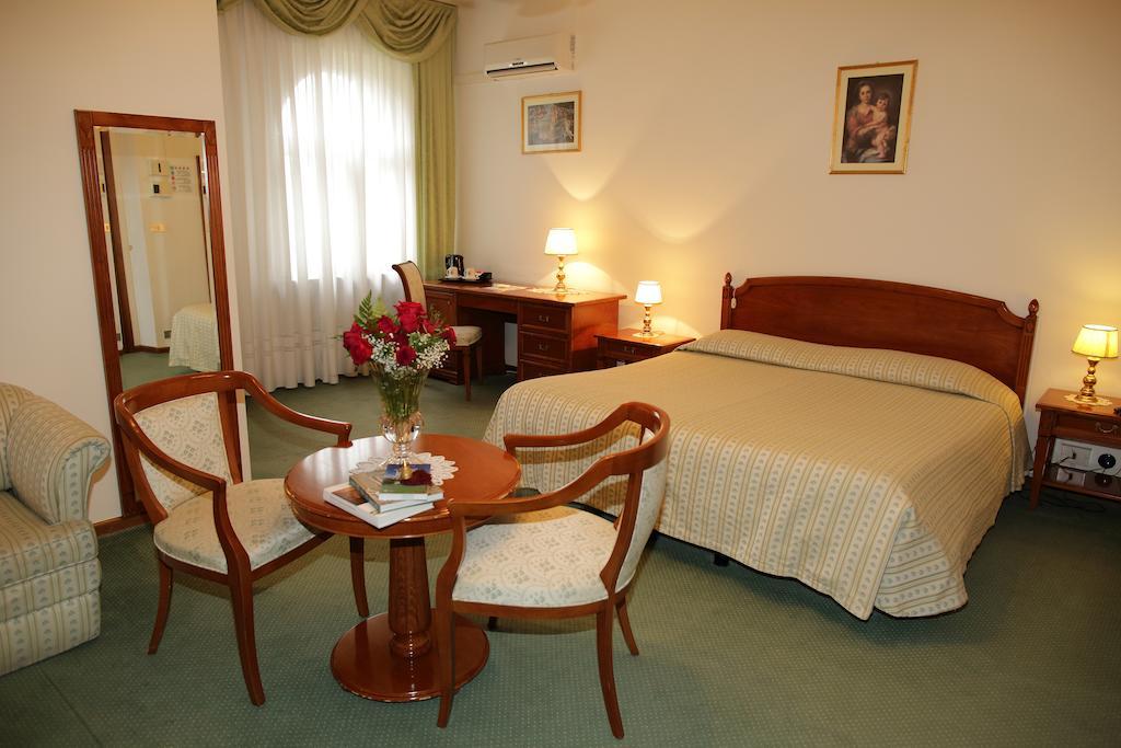 Locanda Al Castello Wellness Resort Cividale del Friuli Δωμάτιο φωτογραφία